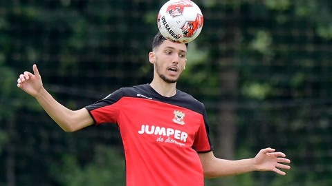 防守端也显 防守端也显